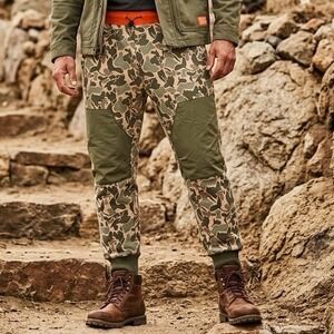 Traeger Meat Sweats Mens‎ XL Green Orange Camo Grill Out Chill Out Joggers Pants